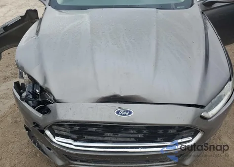 2013 Ford Fusion Se z USA, uszkodzony, nr VIN 3FA6P0HR9DR102918